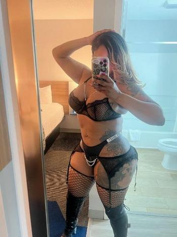 Gigi, 25  female escort, South Bend