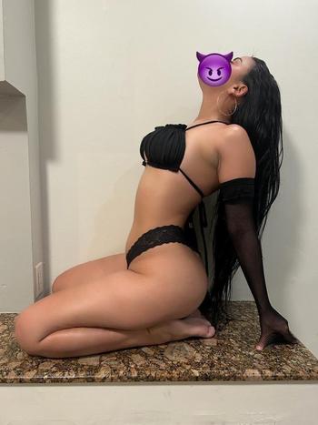 Susy, 28  female escort, South Bend