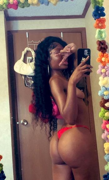 Ebony, 22  female escort, South Bend